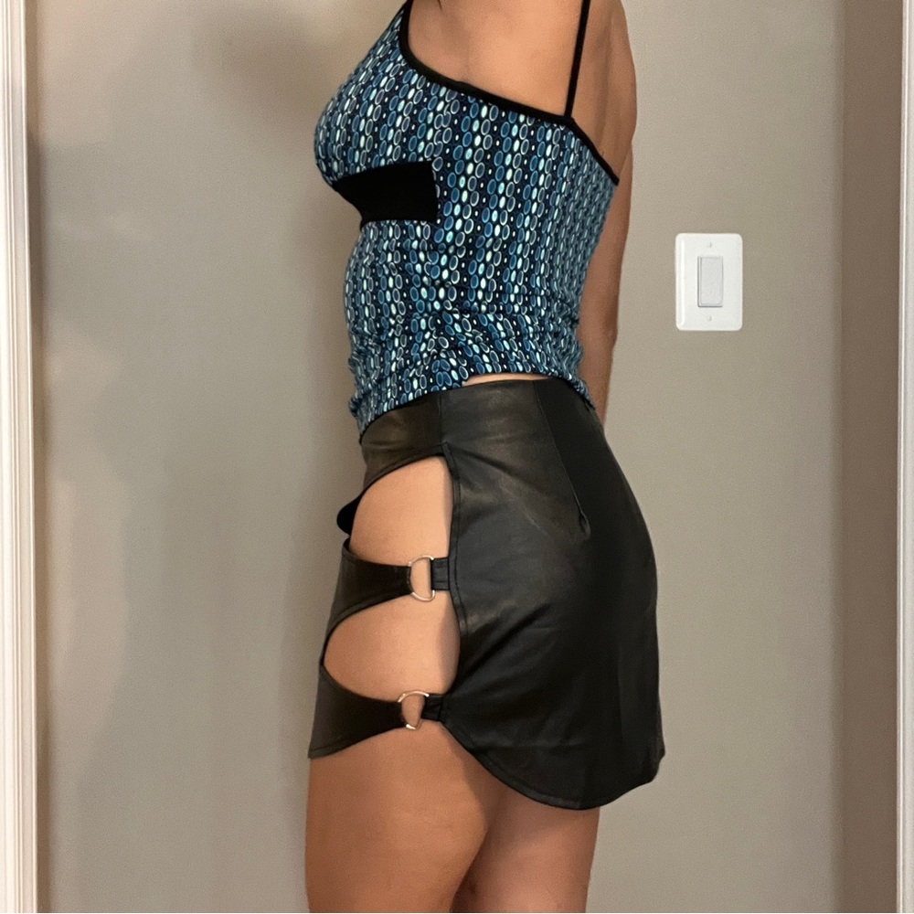Cut out skirt